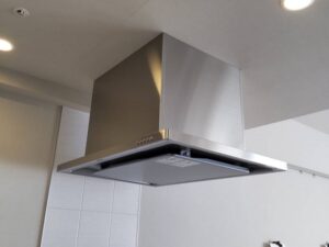 神奈川のキッチン取付け隊　センターレンジフードの取替　施工後